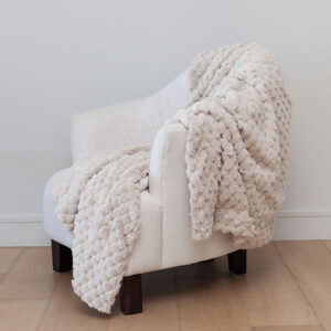 Arctic Snug Ivory Throw