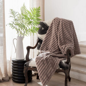 Decadence Tigers Eye Throw